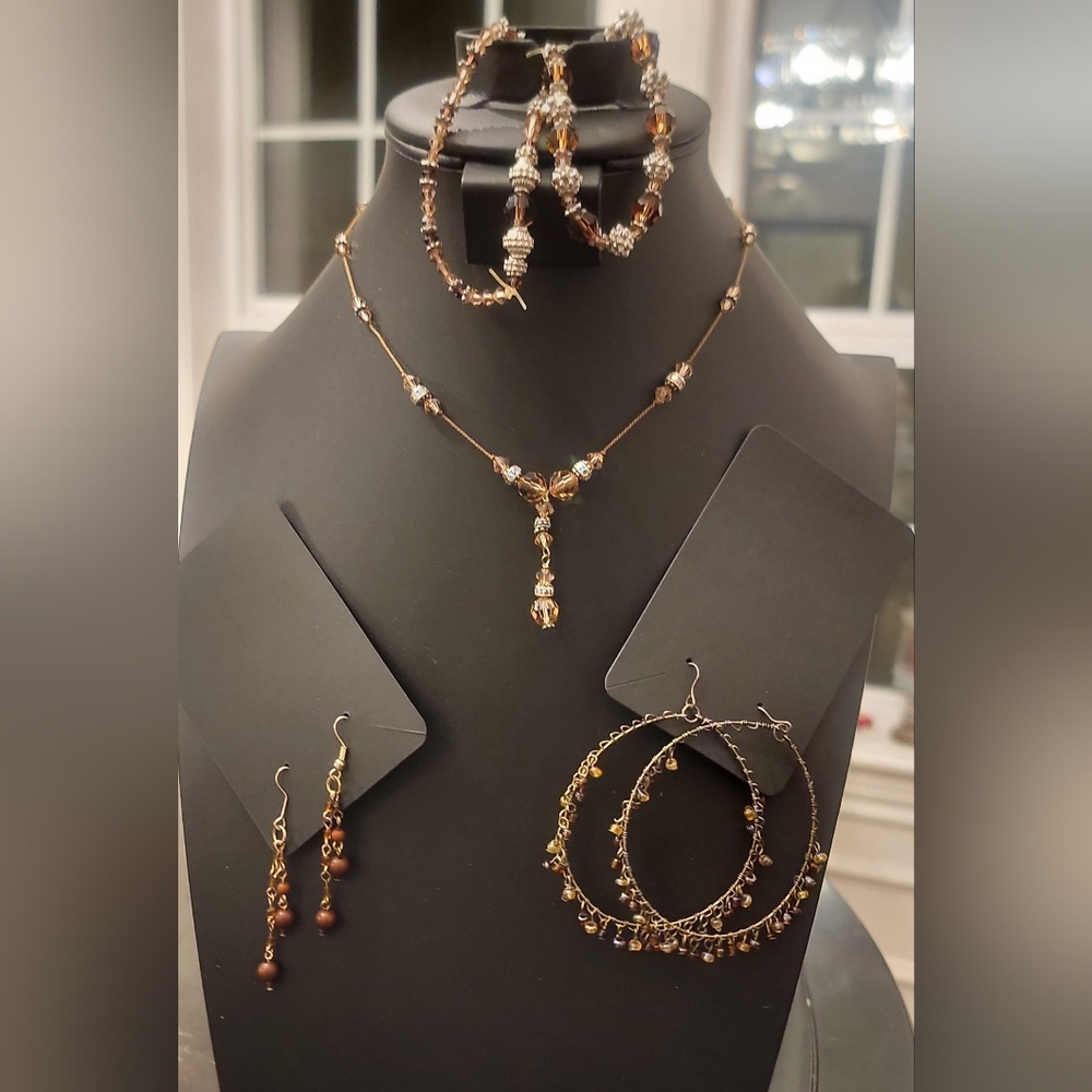 Elegant Brown and Gold Jewelry Set Necklace/2 Sets Earrings And 2 Bracelets